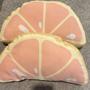 Like new Grapefruit Slice Decorative Throw Pillow Pair - Pink & Yellow